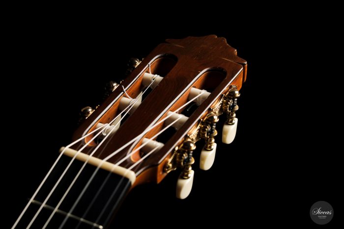 Classical guitar Manuel Reyes 1964 13