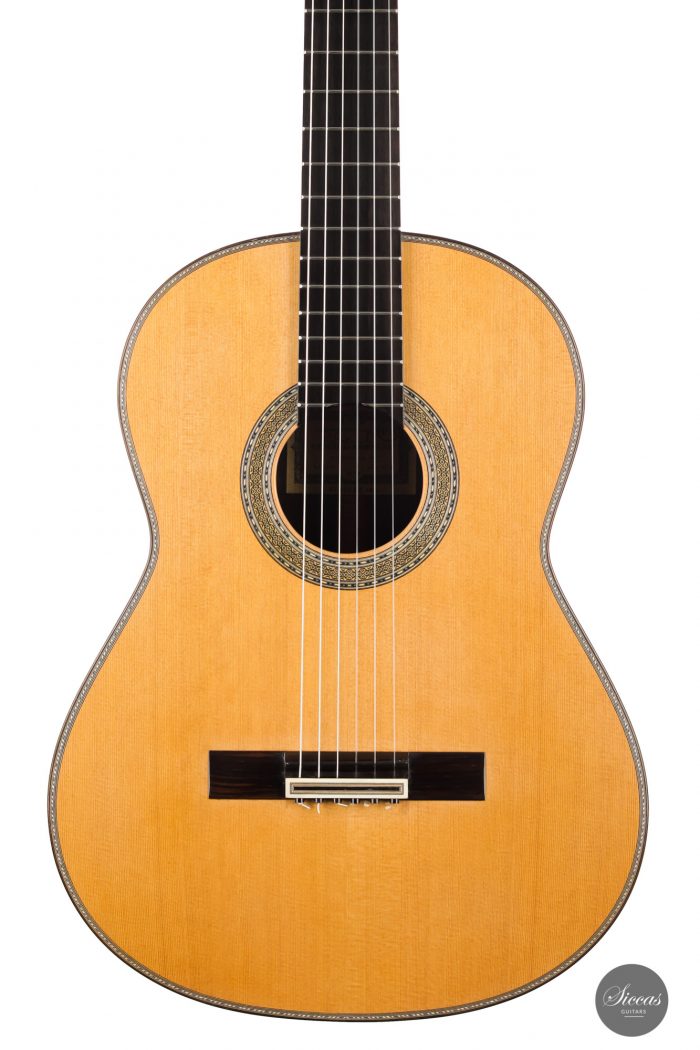 Classical guitar Paulino Bernabé 2021 2