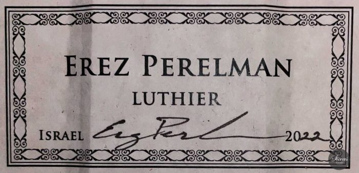 Luthier label 2