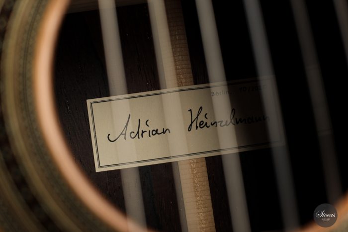 Classical guitar Adrian Heinzelmann 2020 26