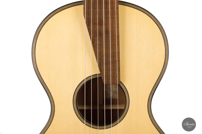 Classical guitar Martin Okencia 2020 3